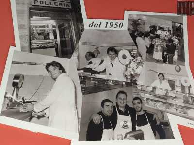 Appena entrati, sulla parete di destra scorgiamo alcune fotografie che ritraggono Giuseppe e Alessandro, rispettivamente figlio e nipote del fondatore Antonio Signorile